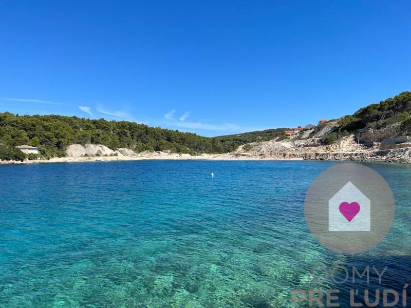 Brač_land_for_sale