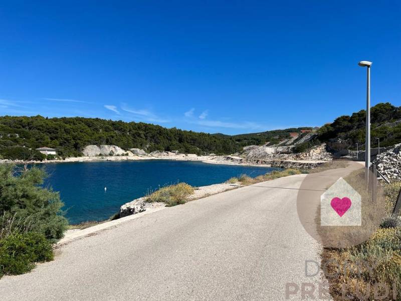 Brač_land_for_sale