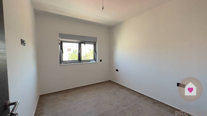 Room_Kožino_apartment for sale