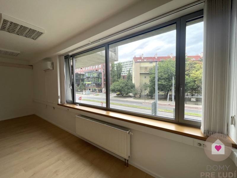 Kancelária 32 m2, Košická, Bratislava 