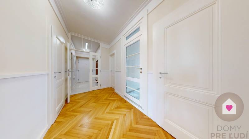 Prenájom veľkometrážneho moderného 4i bytu s 2 balkónmi-Židovská ulica_Staré mesto