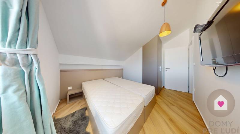 4i Apartmán s galériou, veľkou terasou a vlastným parkovaním - Mandre, ostrov Pag Chorvátsko