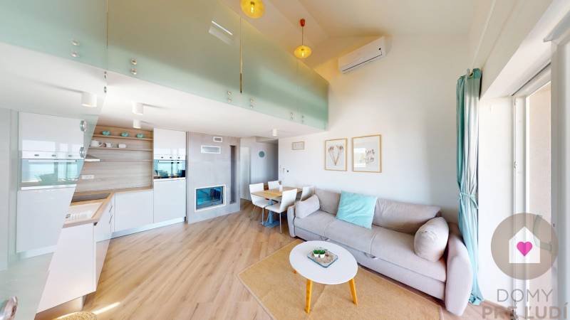 4i Apartmán s galériou, veľkou terasou a vlastným parkovaním - Mandre, ostrov Pag Chorvátsko