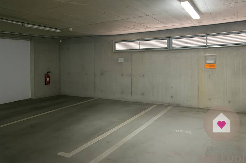 garažový dom_Mraziarenska_parkovacie státie na  predaj