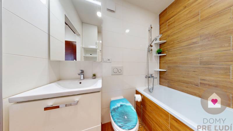 PETRZALKA-Kompletne-zrekonstruovana-2-garsonka-na-predaj-s-2-loggiami