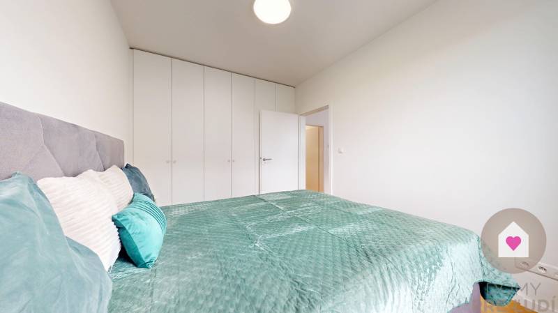 2i-novostavba-s-parkovanim-Mikovíniho ul.- Trnava- spálňa