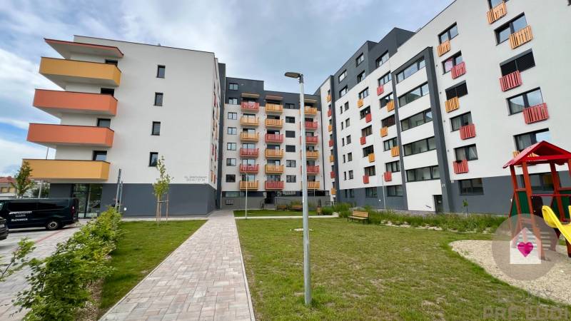 2i-novostavba-s-parkovanim-Mikovíniho ul.- Trnava