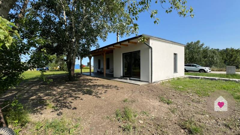 Vojka-nad-Dunajom_predaj 3i rekreačného domu s terasou