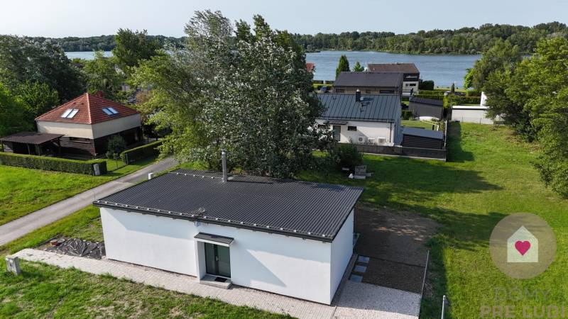 Vojka-nad-Dunajom_predaj 3i rekreačného domu s terasou