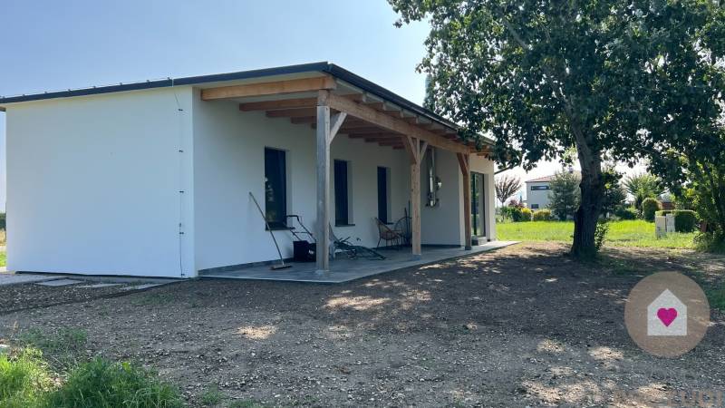 Vojka-nad-Dunajom_predaj 3i rekreačného domu s terasou