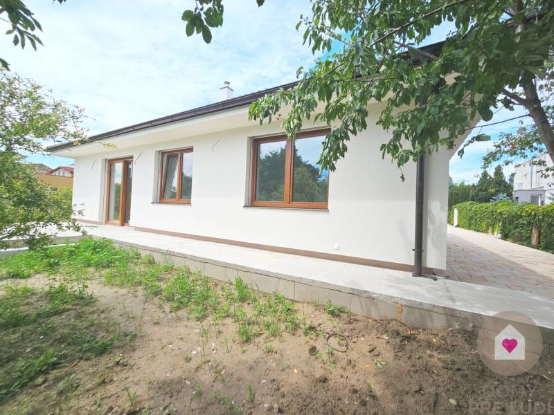 rodinný dom vo Vajnoroch, novostavba, bungalov