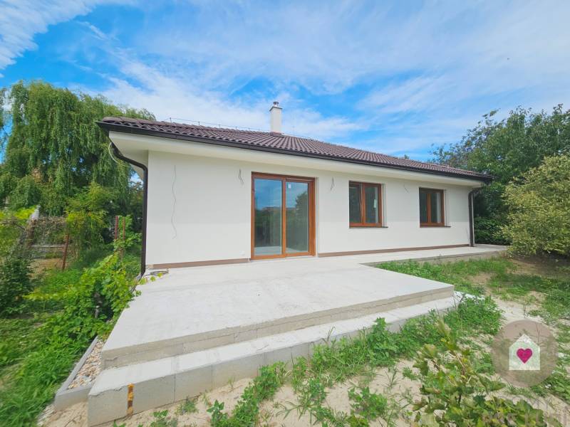 rodinný dom vo Vajnoroch, novostavba, bungalov