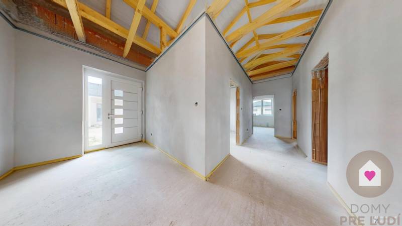 Predaj 4 izbový RD, SENEC, Karasova 