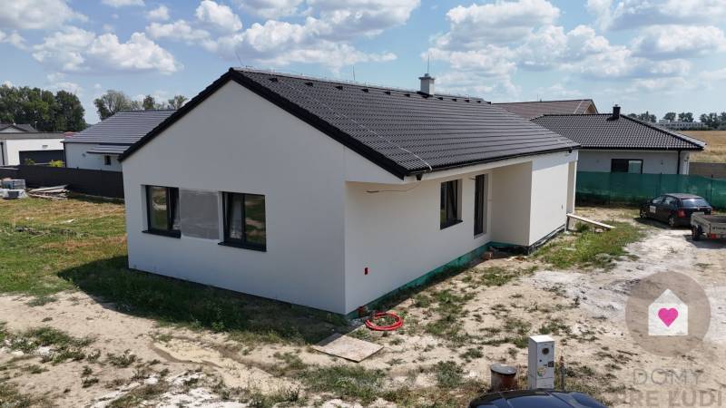 Predaj 4 izbový RD, SENEC, Karasova 