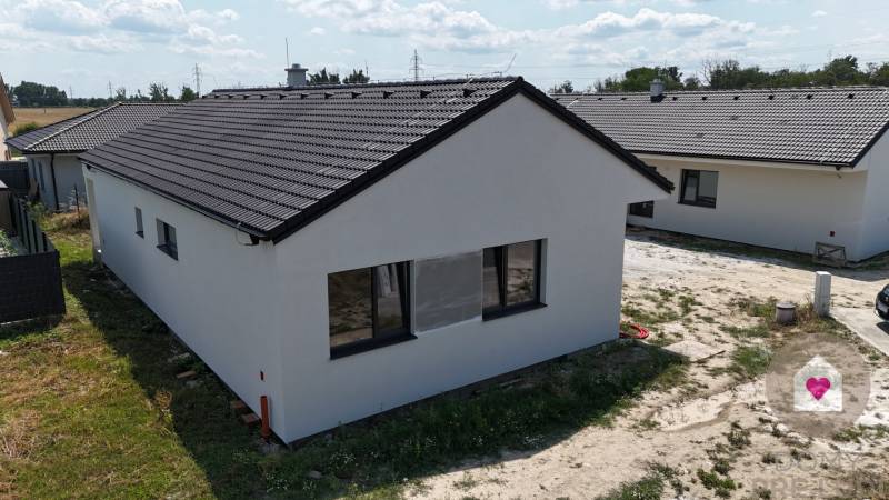Predaj 4 izbový RD, SENEC, Karasova 