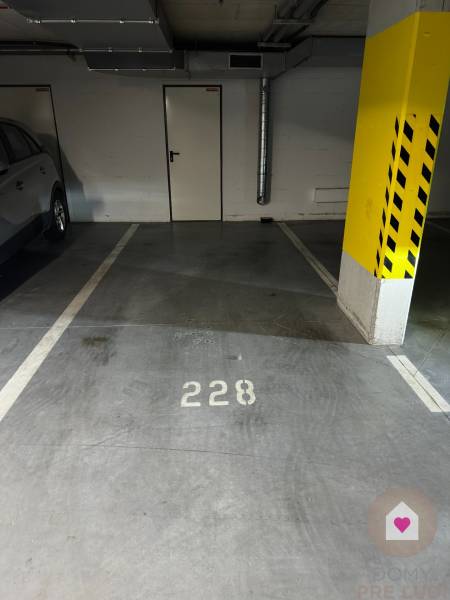 Garážové státie na prenájom_dve sýpky - Jarovce