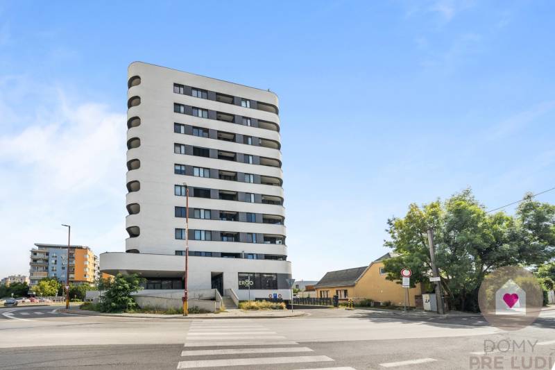 Predaj veľkého 3i bytu v novostavbe Mendelsohn s garážovým park. státím a 2 loždiami_ Podunajské Biskupce_ Kazanská ul.