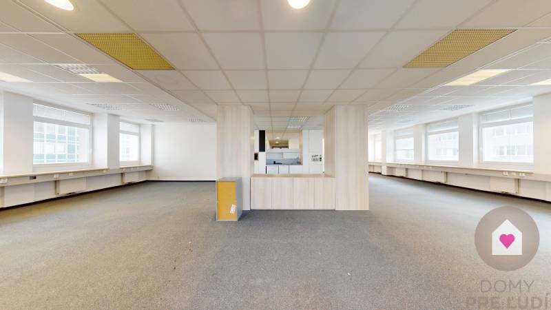 Kancelárie Miletičova BA II. Ružinov