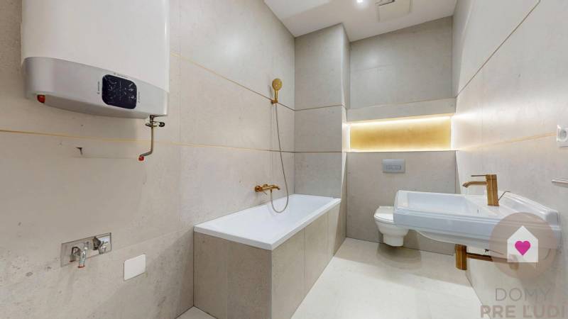 Na predaj - STARE-MESTO-4i-investicny-byt-na-dobrej-adrese-GUNDULICOVA - Bratislava