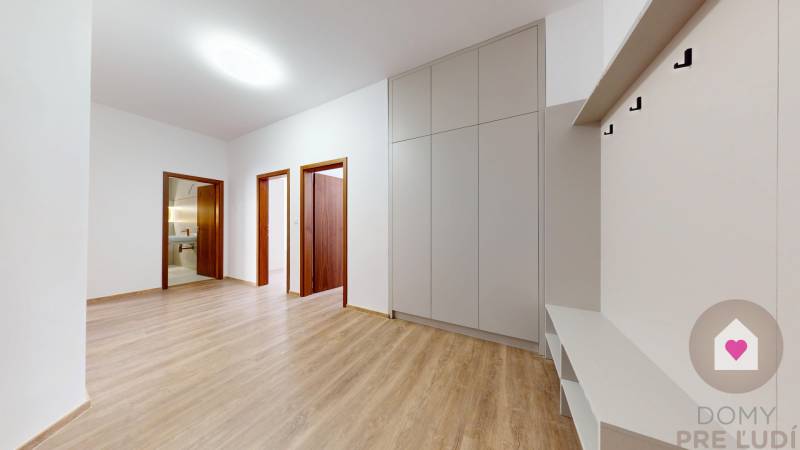 Na predaj - STARE-MESTO-4i-investicny-byt-na-dobrej-adrese-GUNDULICOVA - Bratislava