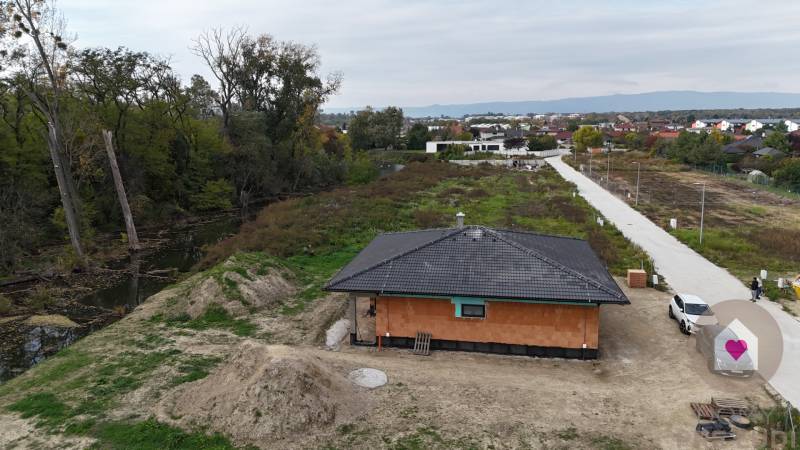 4 izbový RD s garážou, Bernolákovo .JPG
