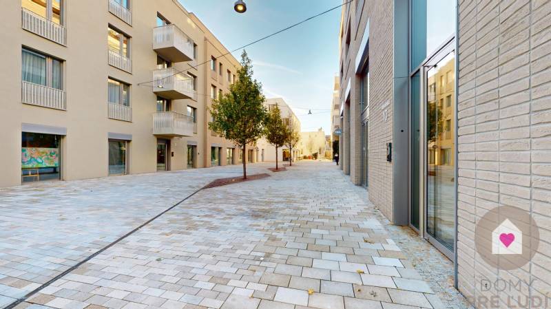 -Prenájom moderného, veľkého 1 bytu s priestrannou lodžiou v exluzívnom projekte Vydrica v Starom meste pod Hradným kopcom