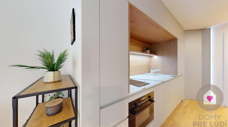 -Prenájom moderného, veľkého 1 bytu s priestrannou lodžiou v exluzívnom projekte Vydrica v Starom meste pod Hradným kopcom