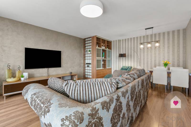 Obývacia izba_byt na prenajom_Tomášikova 23c