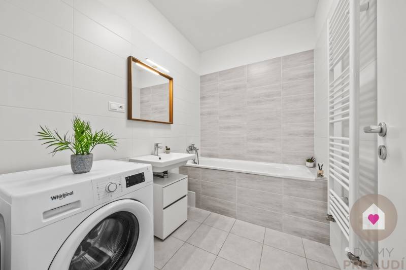 Predaj veľkého 3i bytu v novostavbe Mendelsohn s garážovým park. státím a 2 loždiami_ Podunajské Biskupce_ Kazanská ul.