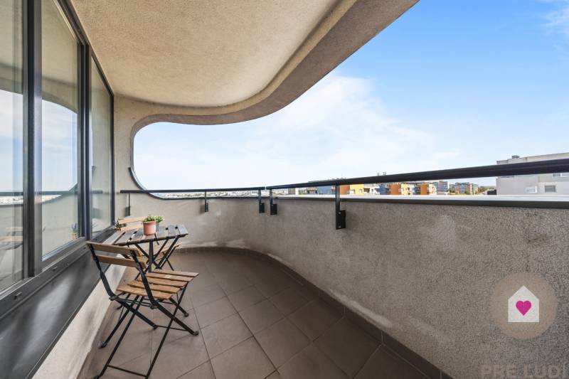 Predaj veľkého 3i bytu v novostavbe Mendelsohn s garážovým park. státím a 2 loždiami_ Podunajské Biskupce_Kazanská ul.