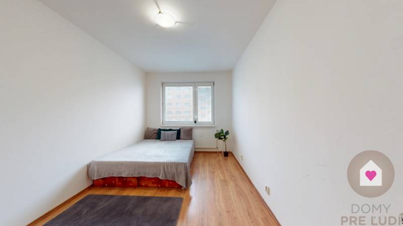 Petrzalka-4-izbovy-byt-na-predaj-Svabinskeho-11122025_193755.jpg