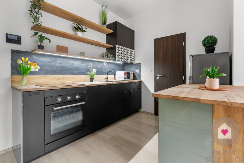 Prenájom_2izbový byt_Novostavba_Lužná ul., Petržalka_Kuchyňa