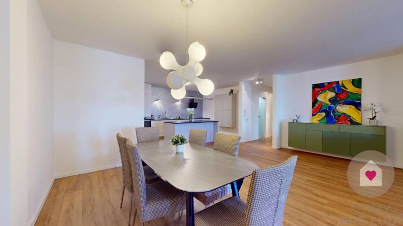 Predaj veľkometrážneho moderného bytu s terasou a parkingom v uzavretom komplexe na Tupého ul. pri Kolibe