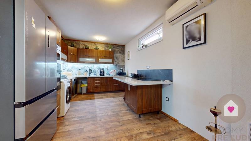 Most pri Bratislave_rodinný dom na predaj_kuchyňa