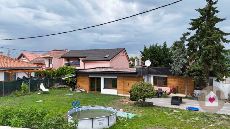 Most pri Bratislave_rodinný dom  na predaj