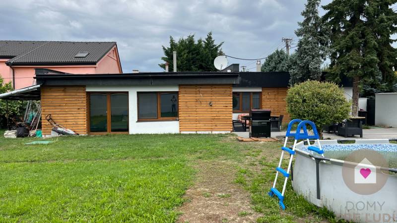 Most pri Bratislave_rodinný dom na predaj_exterier