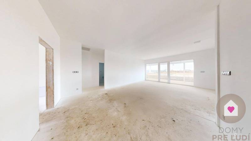 Novy svet - novostavba rodinného domu pri senci na predaj (10).jpg