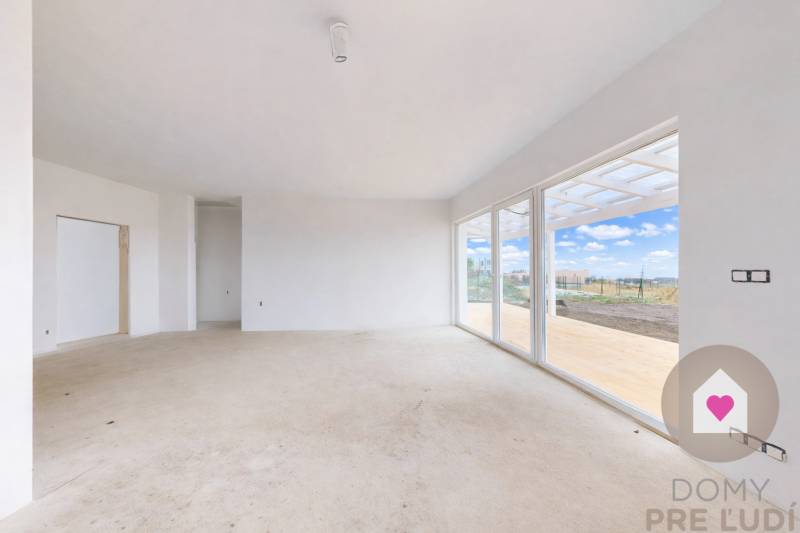 Novy svet - novostavba rodinného domu pri senci na predaj