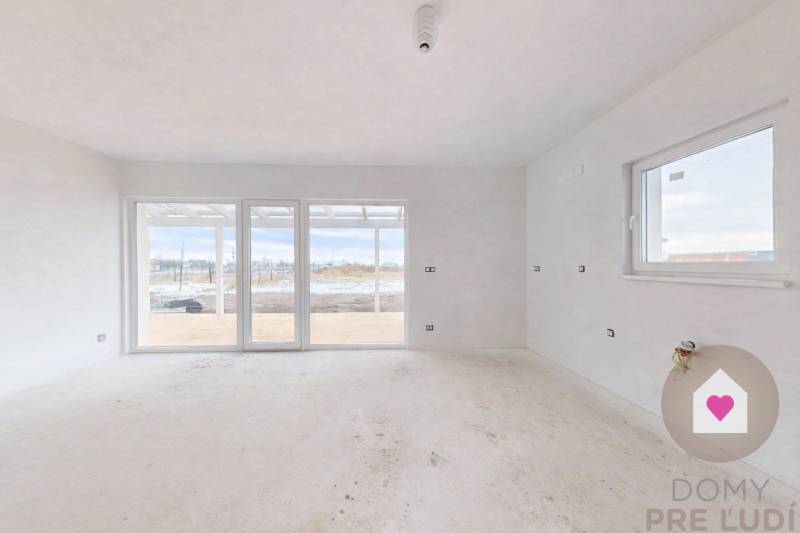 Novy svet - novostavba rodinného domu pri senci na predaj