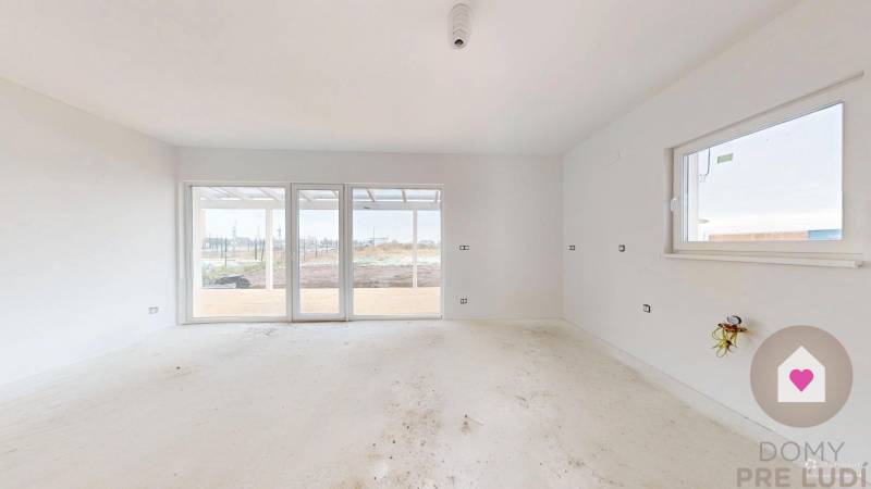 Novy svet - novostavba rodinného domu pri senci na predaj (19).jpg