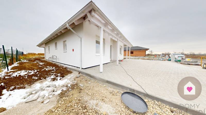 Novy svet - novostavba rodinného domu pri senci na predaj (25).jpg