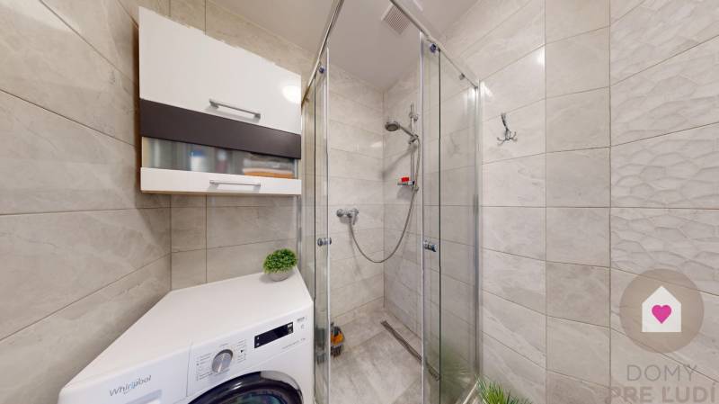 3 izbový byt Senec, Jesenského 2, zrekonštruovaný 