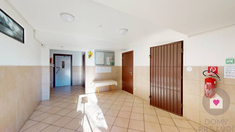 3 izbový byt Senec, Jesenského 2, zrekonštruovaný 