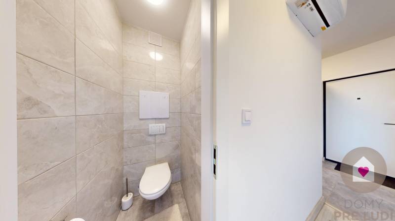 3 izbový byt Senec, Jesenského 2, zrekonštruovaný 