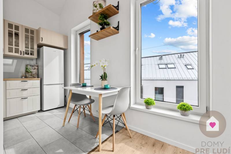 Prenájom moderného 2i bytu v novostavbe s parkovacím státím, klimatizáciou a slnečnou terasou v Jarovciach_kuchyňa