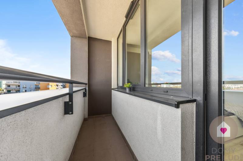 Predaj veľkého 3i bytu v novostavbe Mendelsohn s garážovým park. státím a 2 loždiami_ Podunajské Biskupce_Kazanská ul.