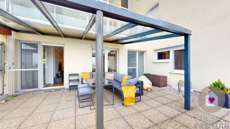 Predaj veľkometrážneho moderného bytu s terasou a parkingom v uzavretom komplexe na Tupého ul. pri Kolibe