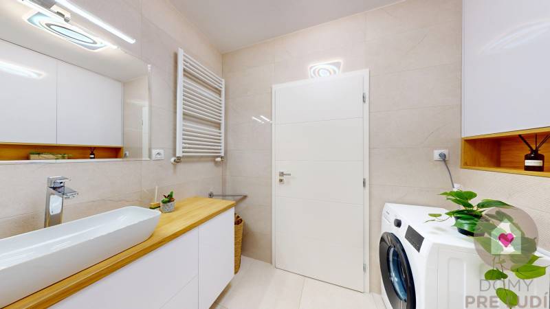 Dlhodobý prenájom 2i bytu s parkovacím státím a balkónom- Jégeho alej_Ružinov