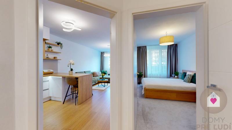 Dlhodobý prenájom 2i bytu s parkovacím státím a balkónom- Jégeho alej_Ružinov