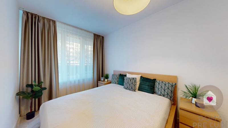 Dlhodobý prenájom 2i bytu s parkovacím státím a balkónom- Jégeho alej_Ružinov